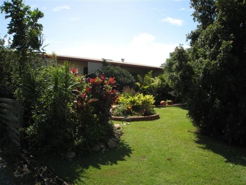42 Corfield St, Point Vernon QLD 4655