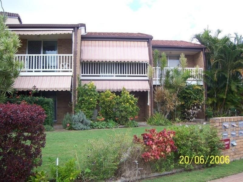 4/6 Beach Road, Pialba QLD 4655