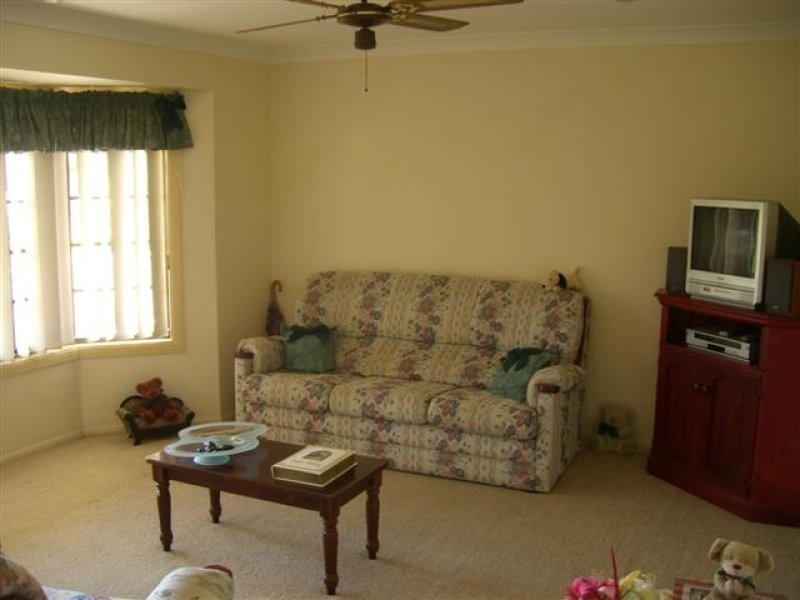 18 Mylne Court, Urangan QLD 4655