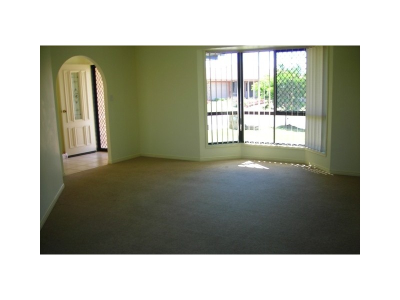 5 Durham Court, Kawungan QLD 4655