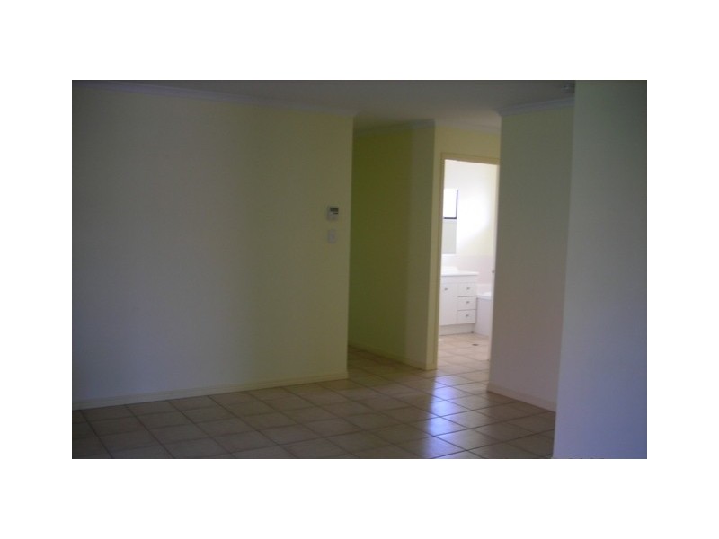 5 Durham Court, Kawungan QLD 4655