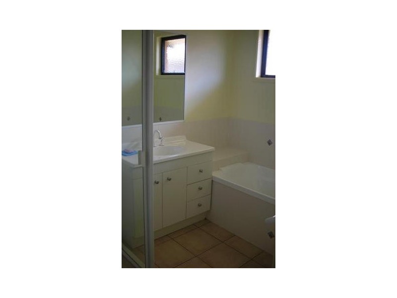 5 Durham Court, Kawungan QLD 4655