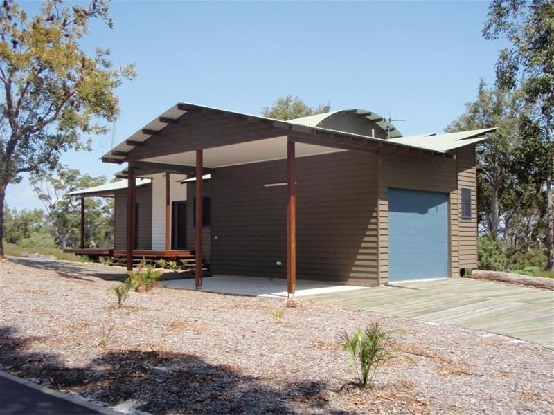 37 Kingfisher Heights, Fraser Island QLD 4581