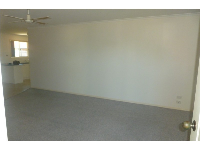 6 Sonder Street, Urangan QLD 4655