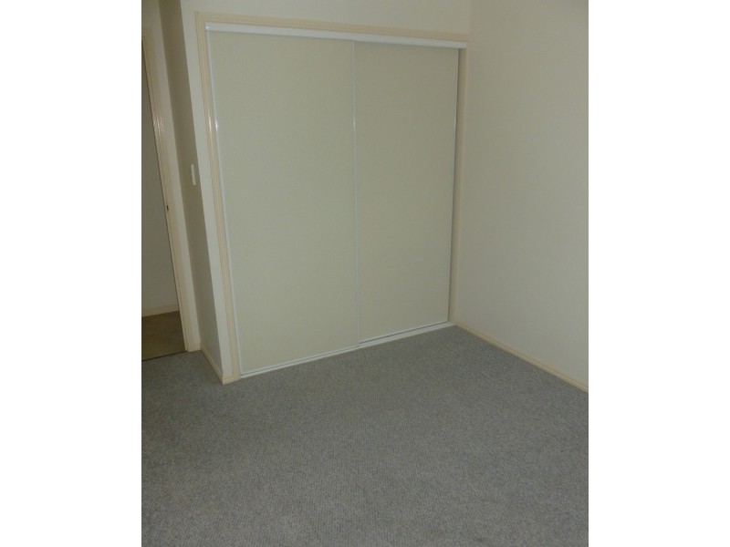 6 Sonder Street, Urangan QLD 4655