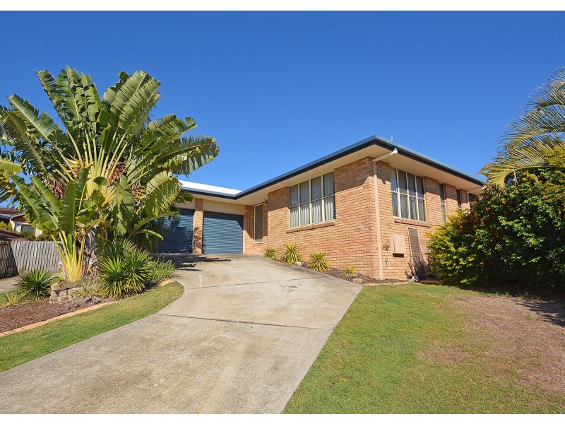 16 Queensbury Grove, Urraween QLD 4655