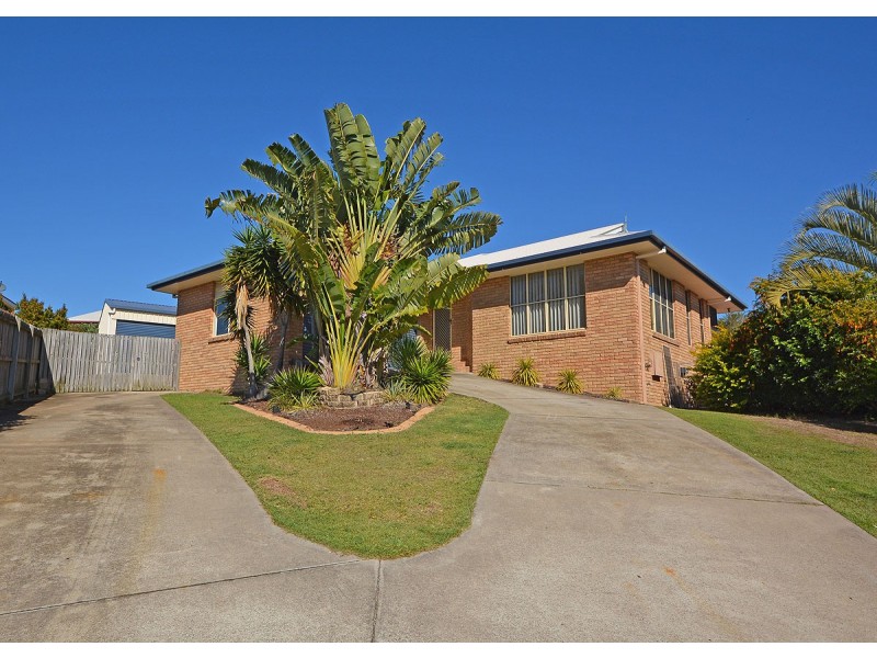 16 Queensbury Grove, Urraween QLD 4655