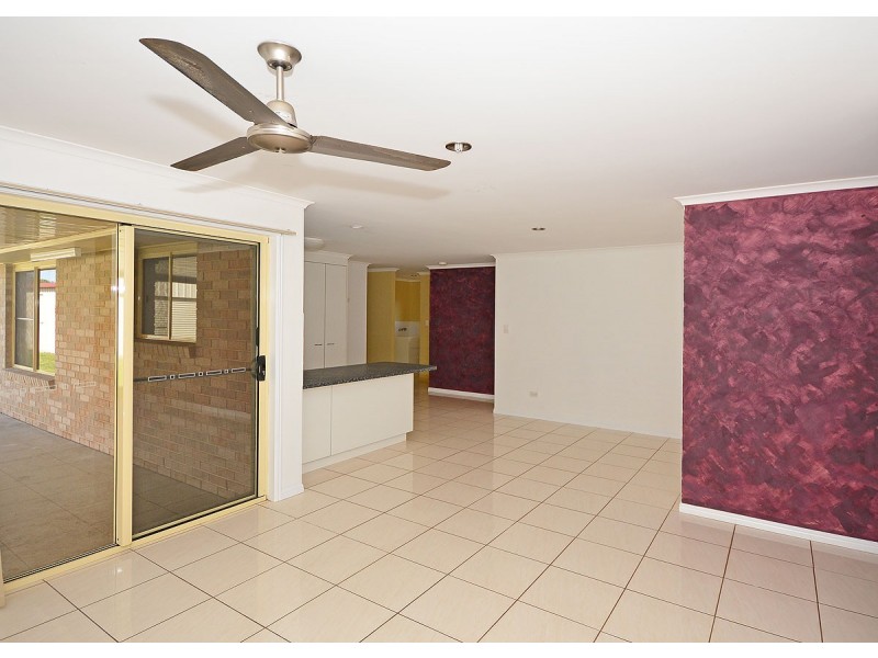 14 Sunny Way, Toogoom QLD 4655