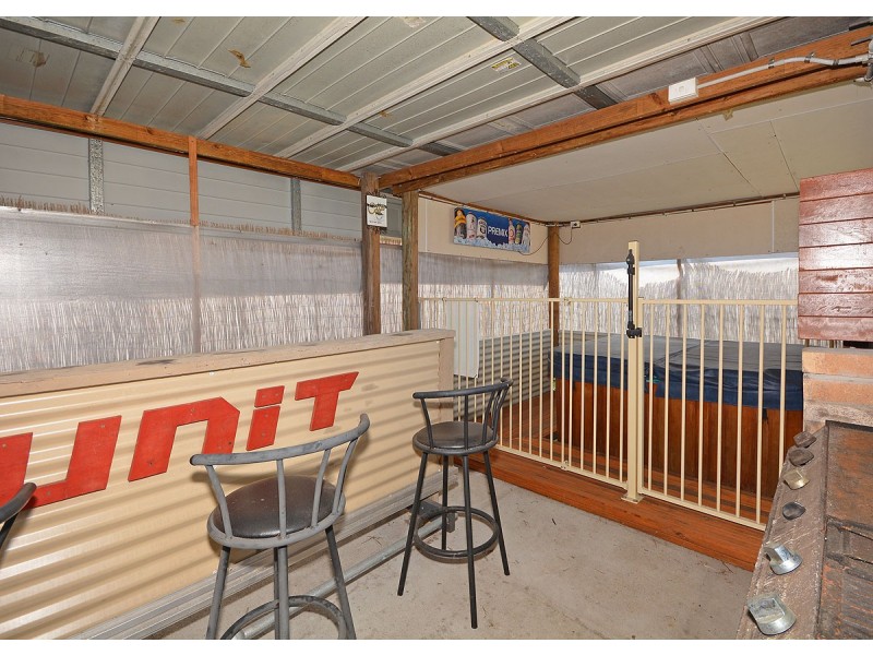 14 Sunny Way, Toogoom QLD 4655