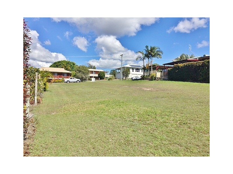 18 Julie Street, Dundowran Beach QLD 4655
