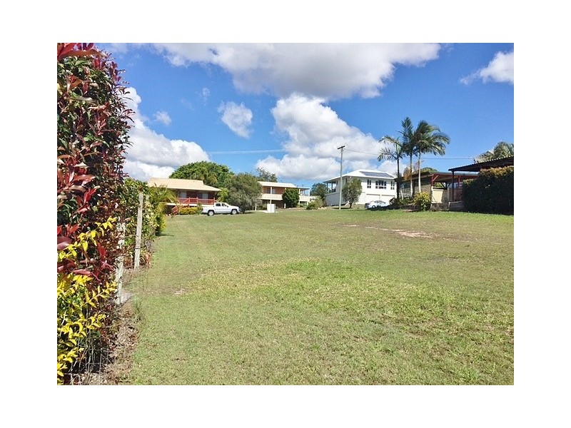 18 Julie Street, Dundowran Beach QLD 4655