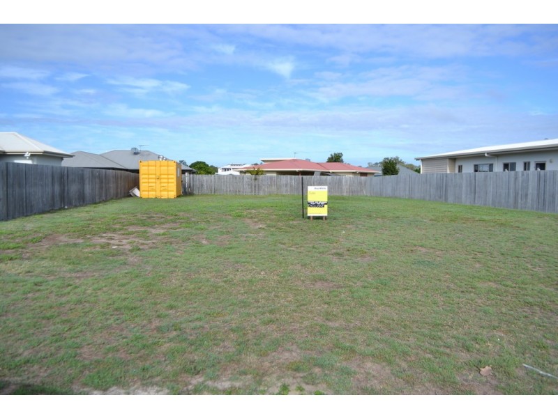 9 Seaway Pde, Toogoom QLD 4655