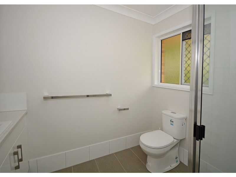 42 Aimee Drive, Urangan QLD 4655