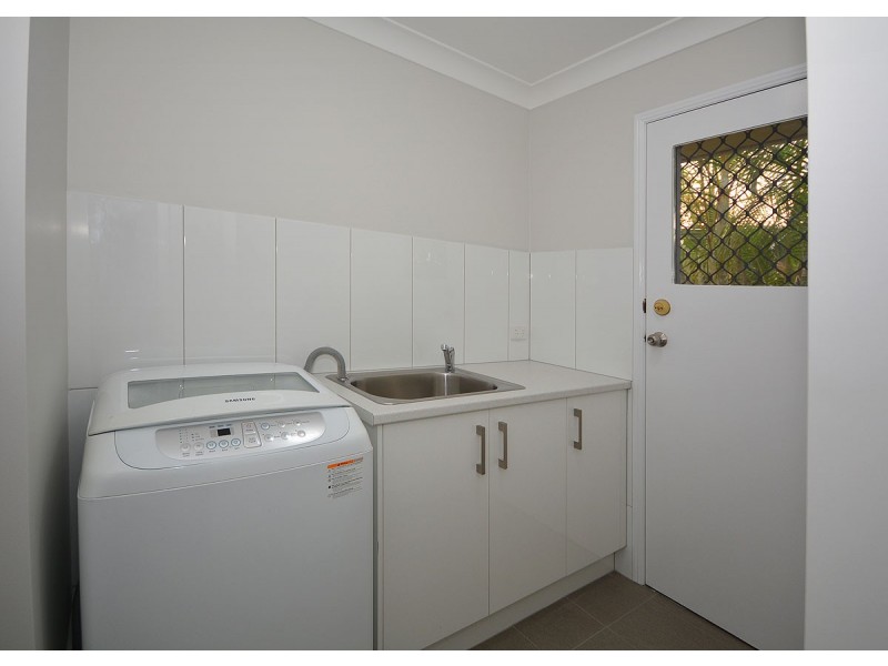 42 Aimee Drive, Urangan QLD 4655