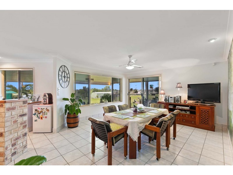 65 Cove Boulevard, River Heads QLD 4655