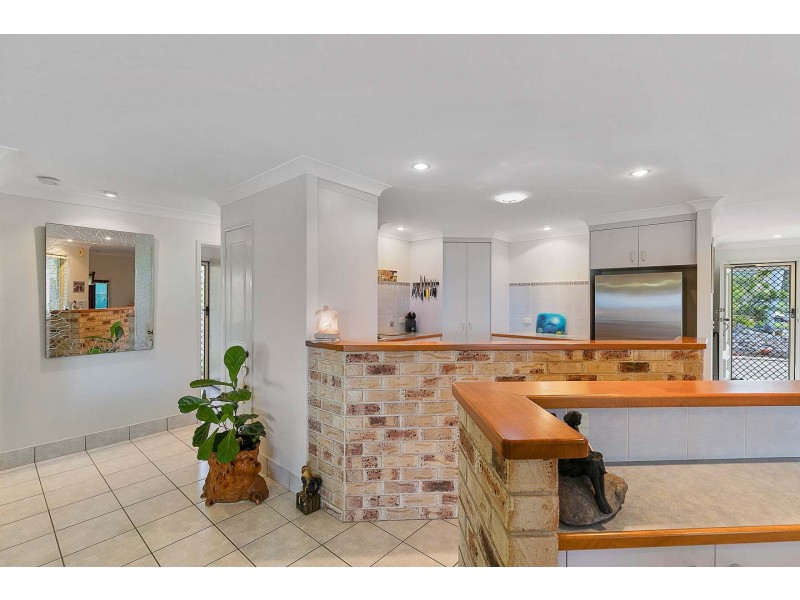 65 Cove Boulevard, River Heads QLD 4655