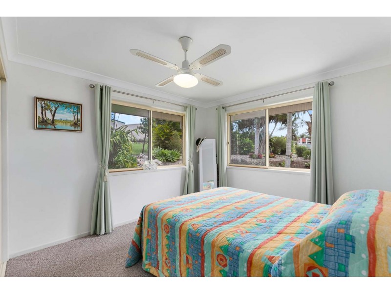 65 Cove Boulevard, River Heads QLD 4655