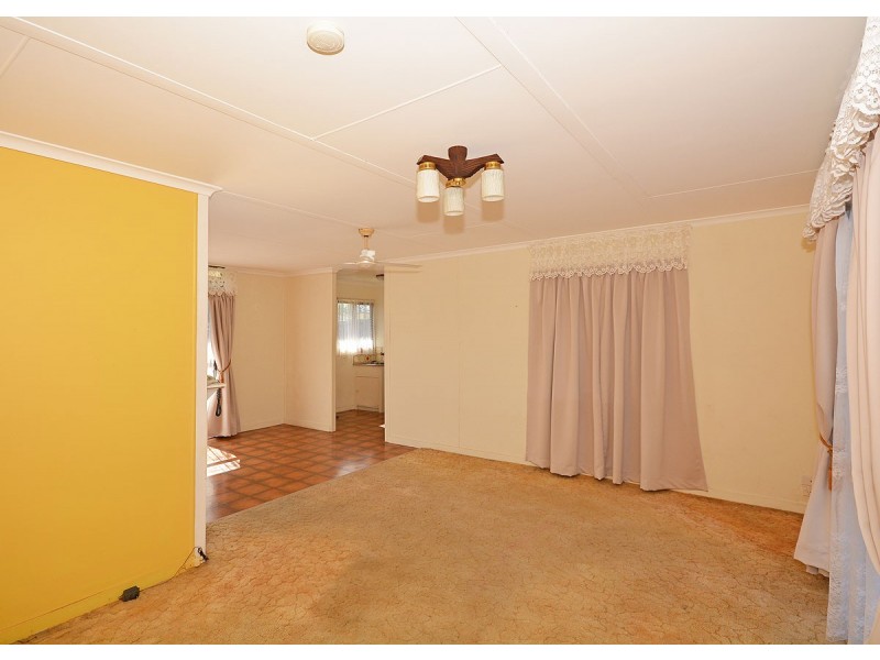 34 Colyton Street, Torquay QLD 4655