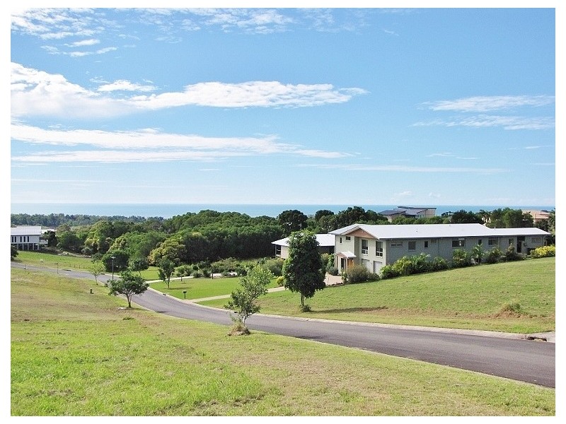 4 Edgewater Court, Craignish QLD 4655