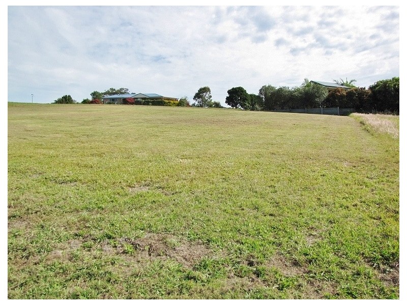 4 Edgewater Court, Craignish QLD 4655