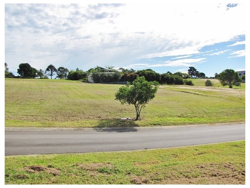 4 Edgewater Court, Craignish QLD 4655