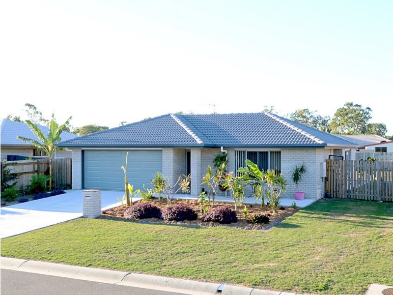 15 Seashore Way, Toogoom QLD 4655