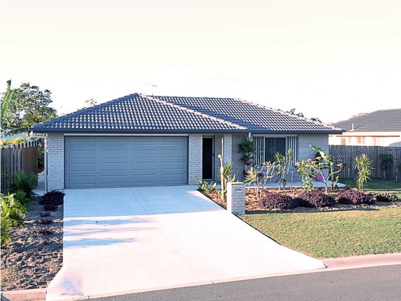 15 Seashore Way, Toogoom QLD 4655