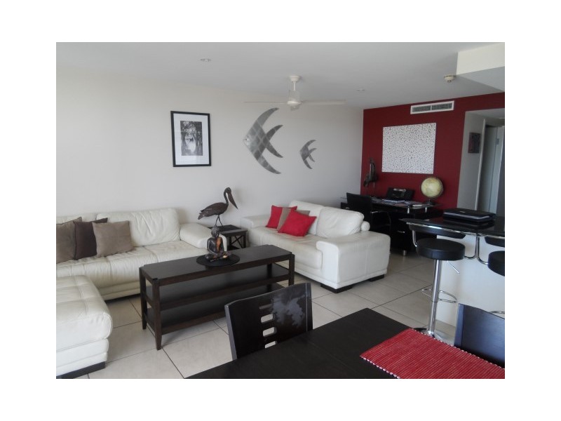 5/558 Esplanade, Urangan QLD 4655