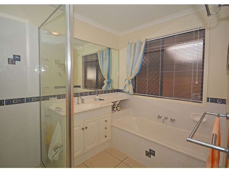 1 Westminster Court, Kawungan QLD 4655
