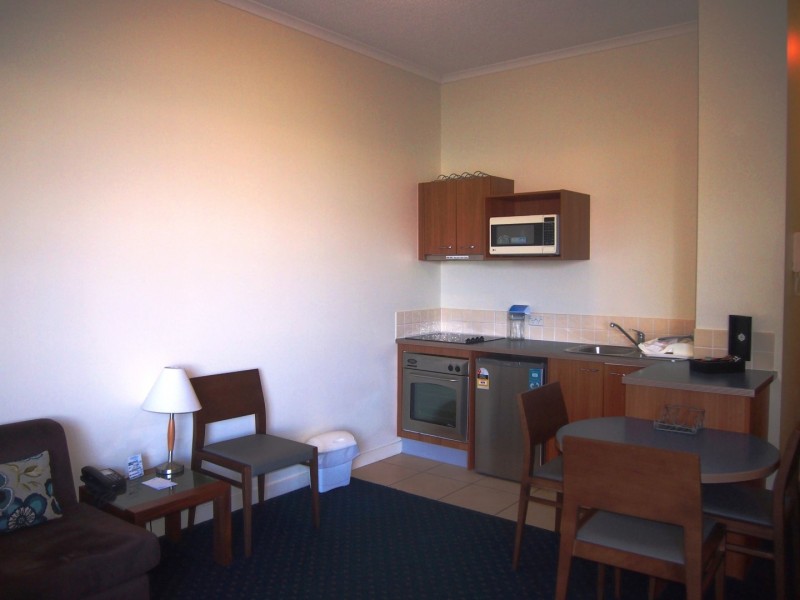 Unit 110 and 111 Mantra Resort, Buccaneer Drive, Urangan QLD 4655