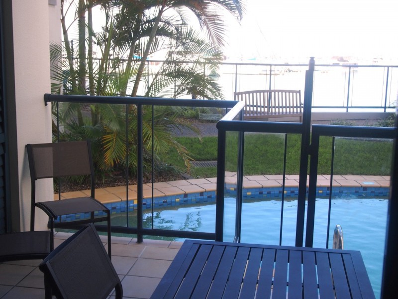Unit 110 and 111 Mantra Resort, Buccaneer Drive, Urangan QLD 4655