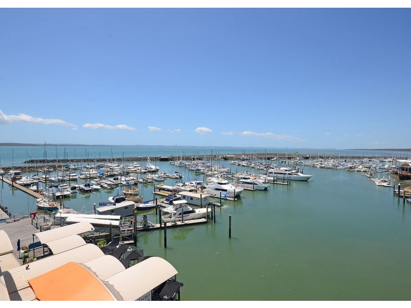 Unit 110 and 111 Mantra Resort, Buccaneer Drive, Urangan QLD 4655