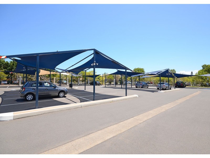 Unit 110 and 111 Mantra Resort, Buccaneer Drive, Urangan QLD 4655