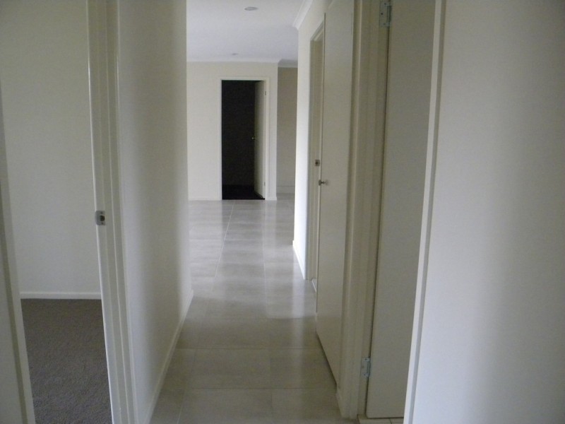 1/48 Honeysuckle, Kawungan QLD 4655