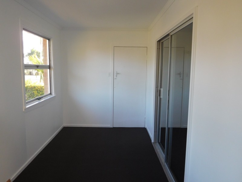 12 Edward Street, Urangan QLD 4655