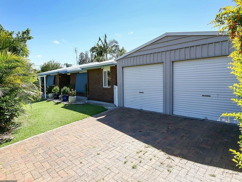 2 Howlett Street, Urangan QLD 4655