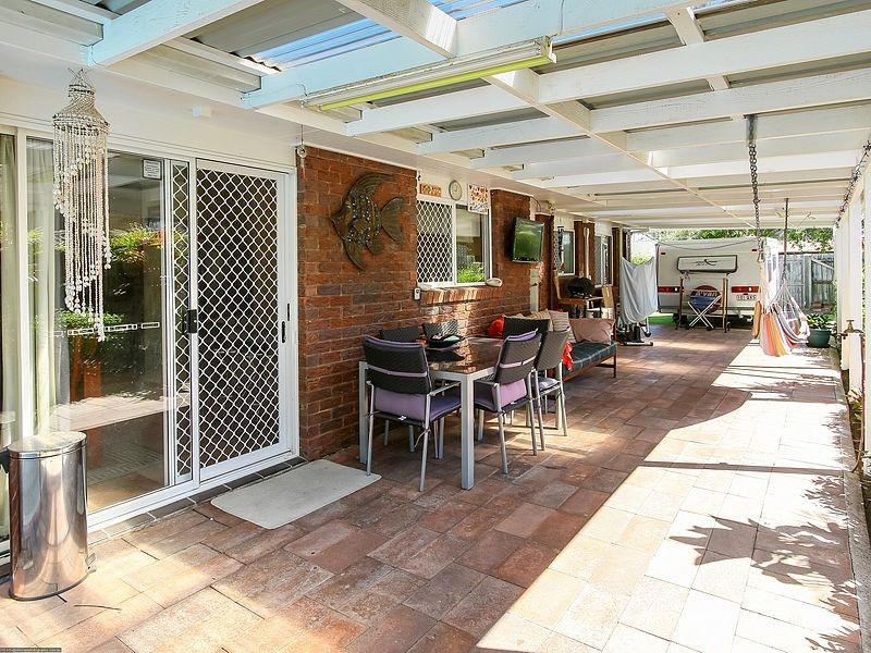 2 Howlett Street, Urangan QLD 4655