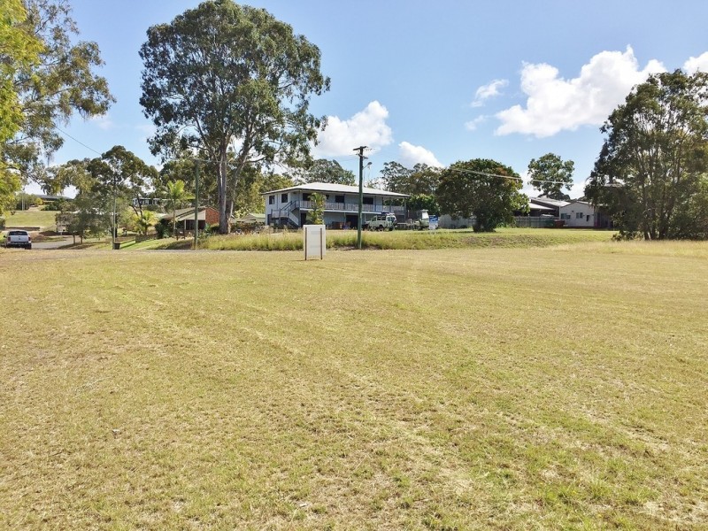 10 Ferris Ave, River Heads QLD 4655