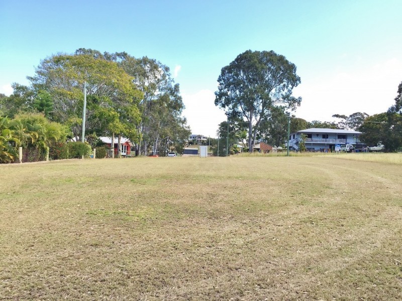 10 Ferris Ave, River Heads QLD 4655
