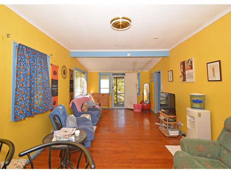 22 Scarborough Street, Scarness QLD 4655