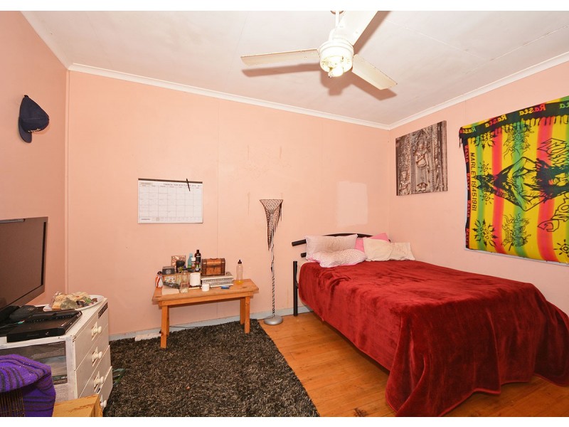 22 Scarborough Street, Scarness QLD 4655