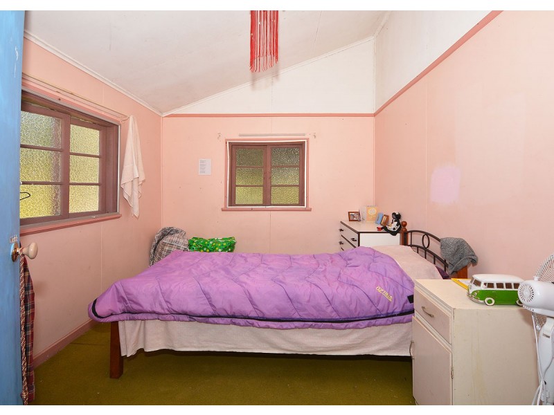 22 Scarborough Street, Scarness QLD 4655