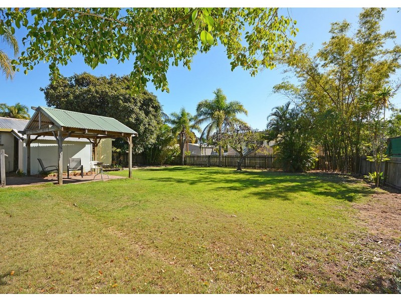 22 Scarborough Street, Scarness QLD 4655