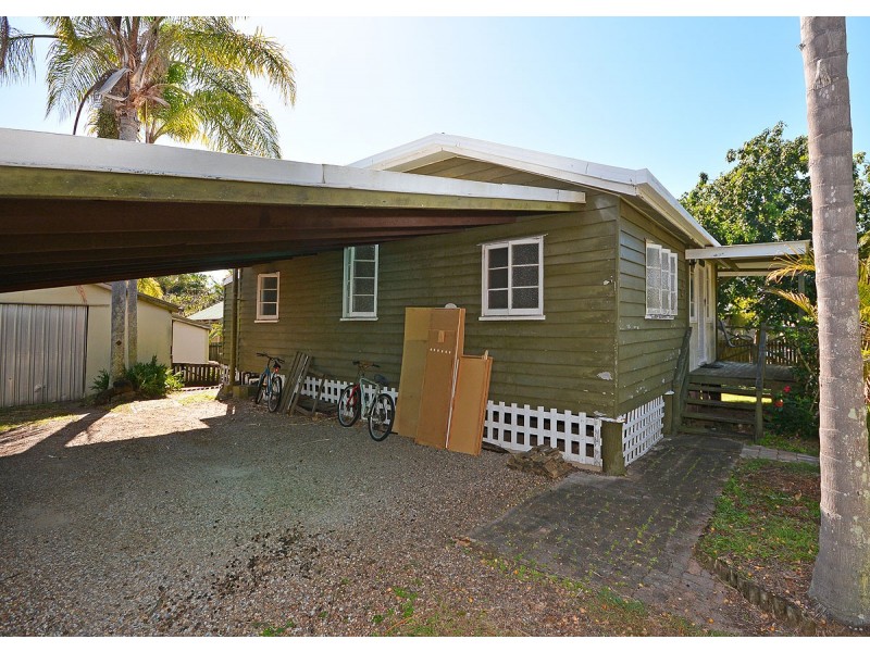 22 Scarborough Street, Scarness QLD 4655