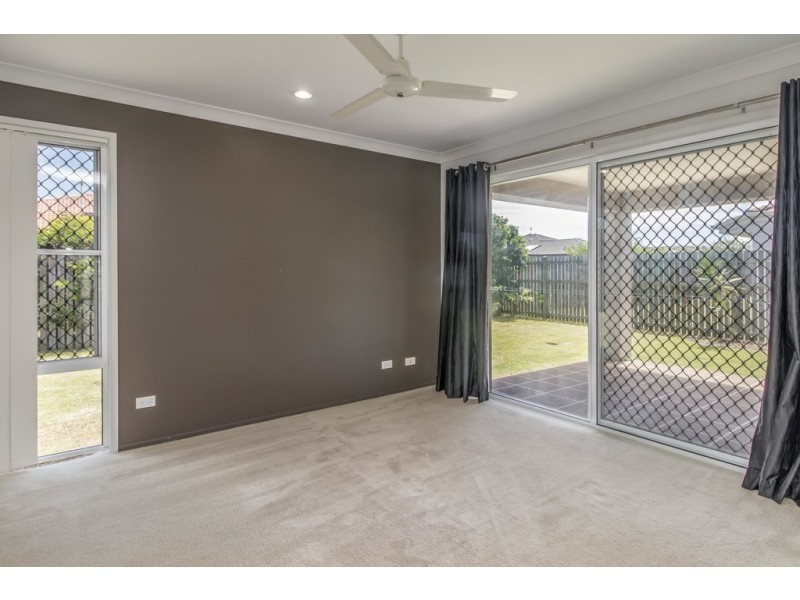 53 Lady Penrhyn Drive, Eli Waters QLD 4655