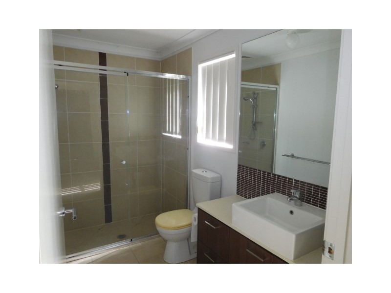 53 Lady Penrhyn Drive, Eli Waters QLD 4655