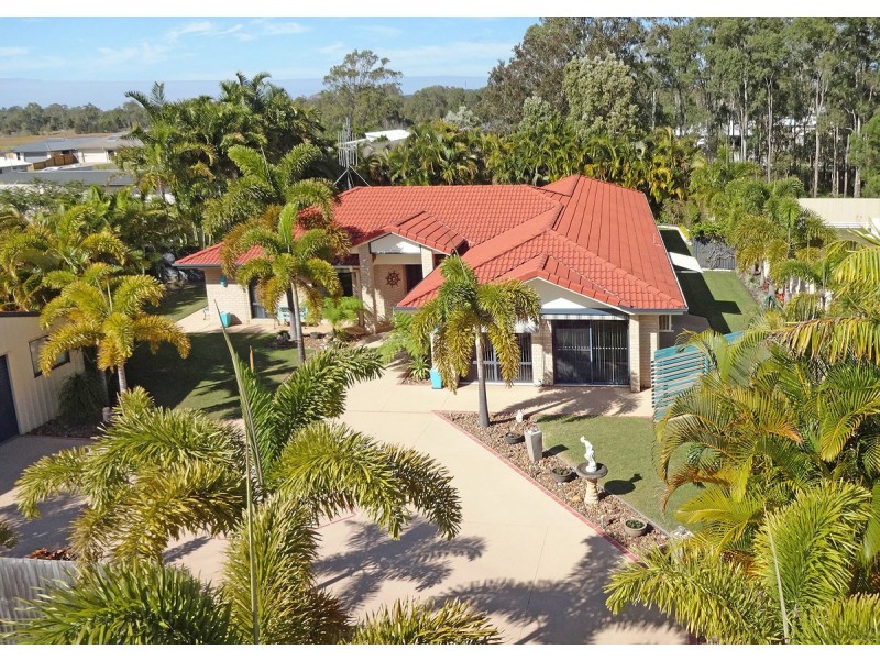 17 Fraser Waters Parade, Toogoom QLD 4655