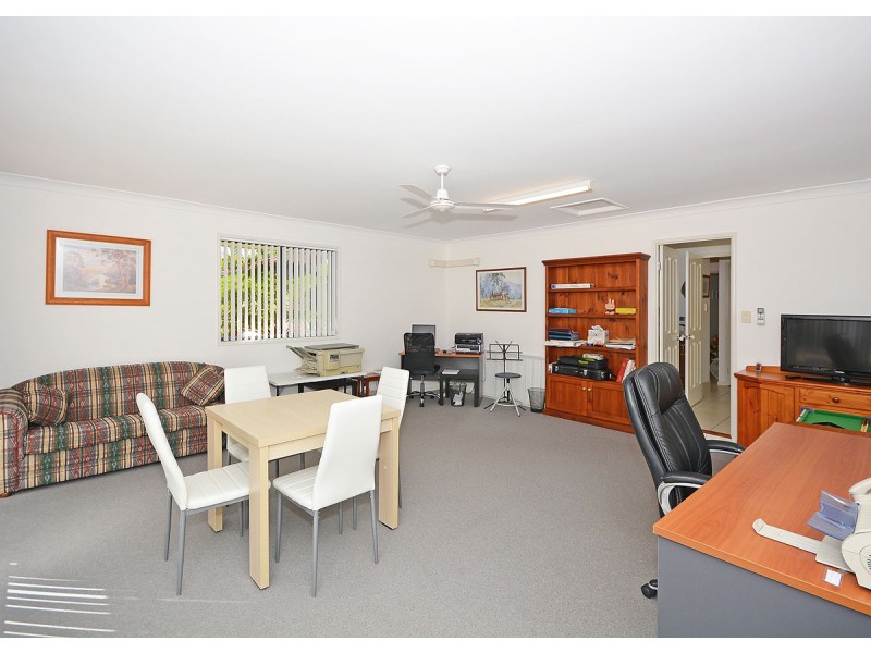 17 Fraser Waters Parade, Toogoom QLD 4655