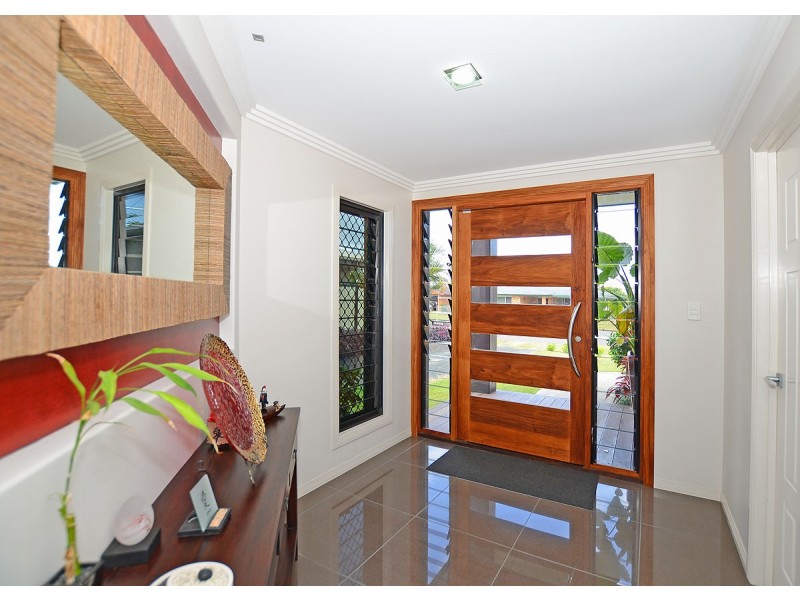 66 Long Street, Point Vernon QLD 4655