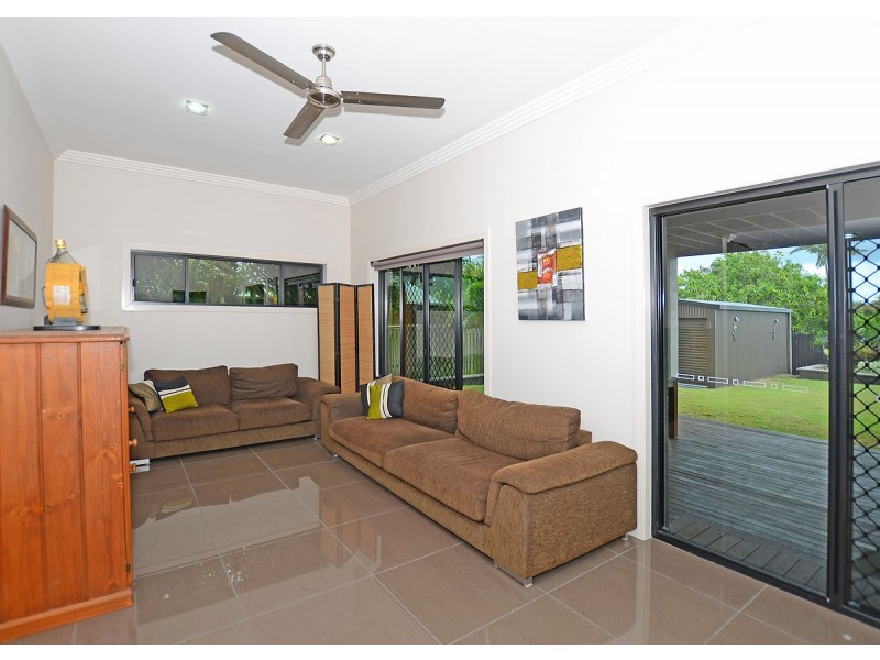 66 Long Street, Point Vernon QLD 4655